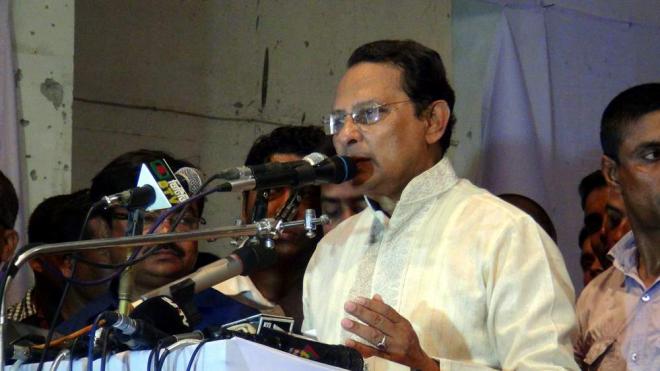 বক্তব্য দিচ্ছেন তথ্যমন্ত্রী হাসানুল হক ইনু